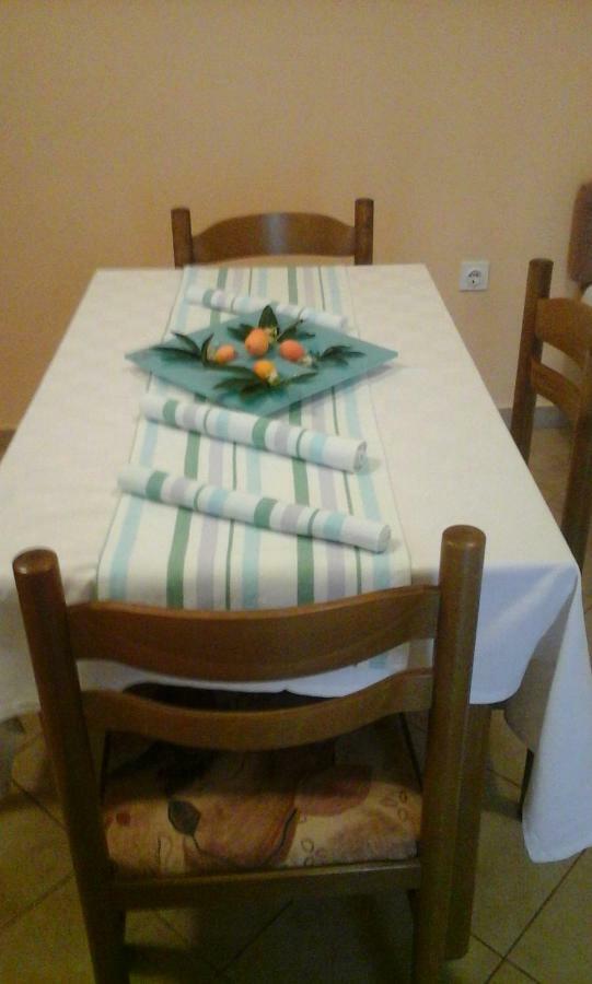 Apartmani Bozic-Omisalj Omišalj Exterior foto